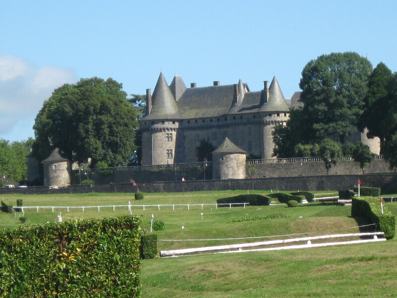 CHATEAU VU DE L'HIPPODROME