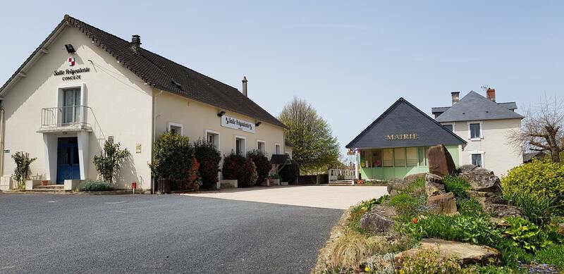 CONCEZE Salle polyvalente et Mairie