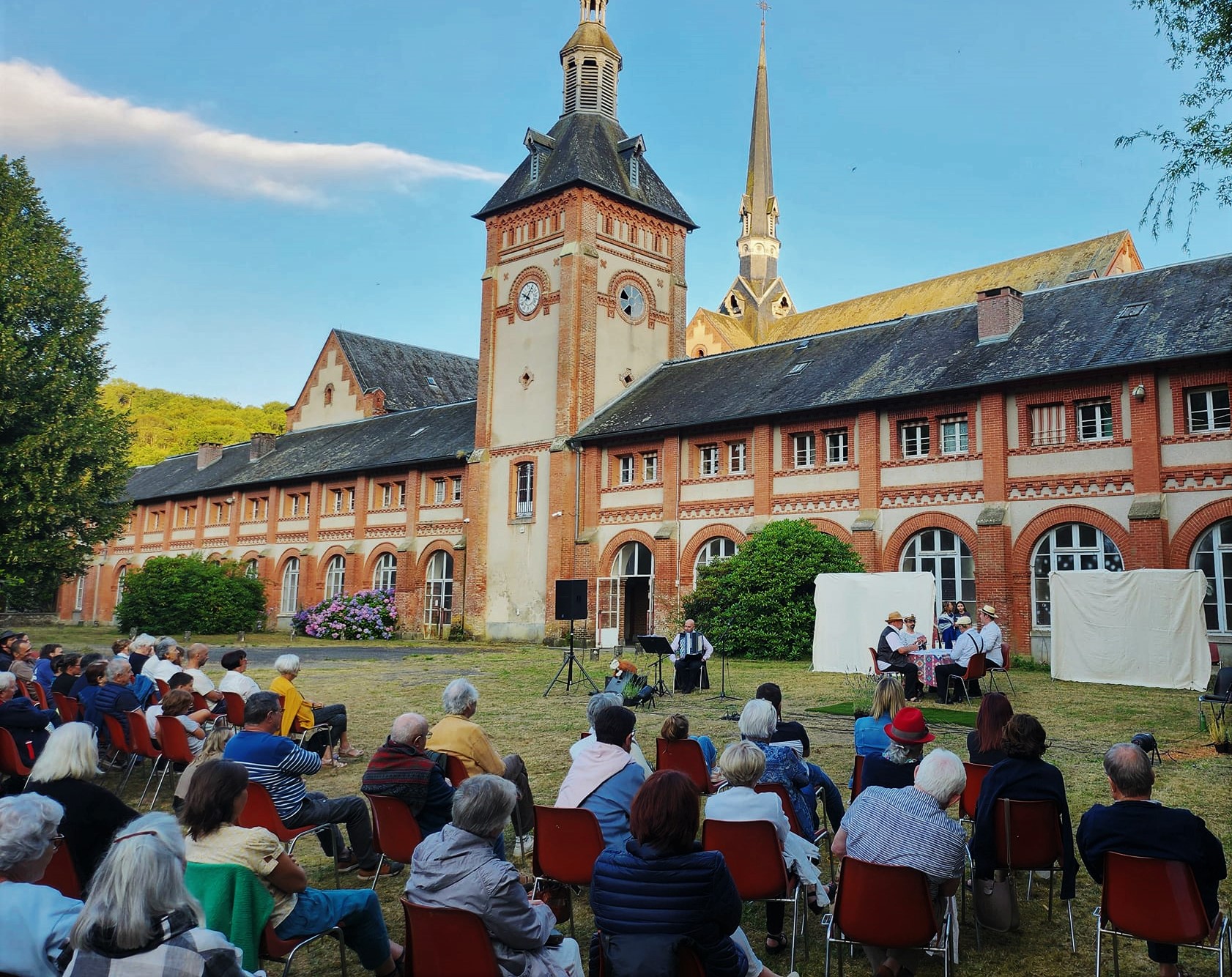 Chartreuse du Glandier accueille le spectacle Hors les murs été 2023 